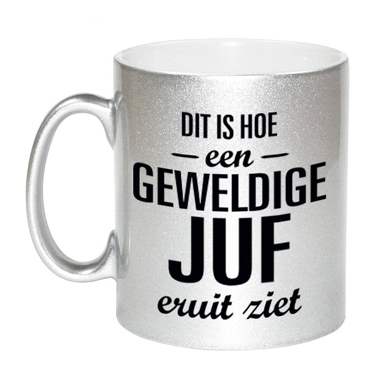 Foto van Zilveren geweldige juf cadeau koffiemok / theebeker 330 ml - feest mokken