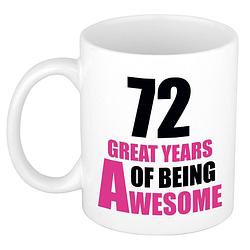 Foto van 72 great years of being awesome cadeau mok / beker wit en roze - feest mokken