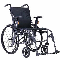 Foto van Excel lichtgewicht 22's's rolstoel 9.9 (10,9 kg)