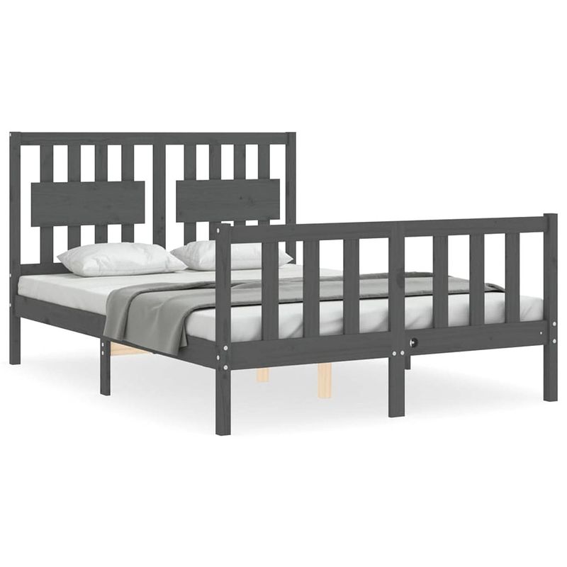 Foto van The living store bedframe - grenenhout - grijs - 205.5 x 125.5 x 100 cm - multiplex lattenbodem