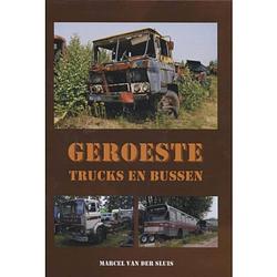 Foto van Geroeste trucks en bussen