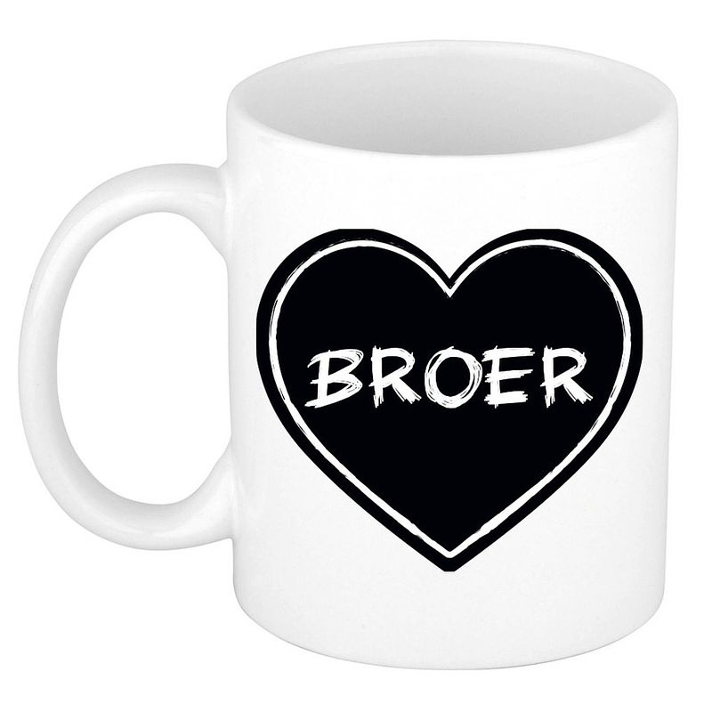 Foto van Bellatio decorations liefste broer verjaardag cadeau mok - zwart krijtbord hartje - 300 ml - keramiek - broer/zussen dag