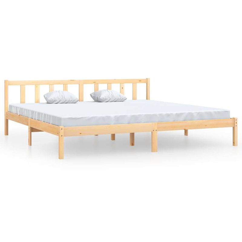 Foto van The living store bedframe - grenenhout - 205.5 x 185.5 x 69.5 cm - 180 x 200 cm (6ft super king) - montage vereist