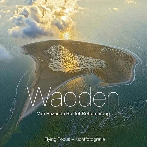 Foto van Wadden - herman ijsseling - hardcover (9789079716258)