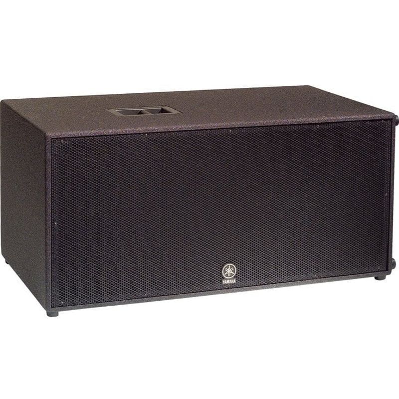 Foto van Yamaha concert club cw218v passieve 2x 18 inch subwoofer 1200w