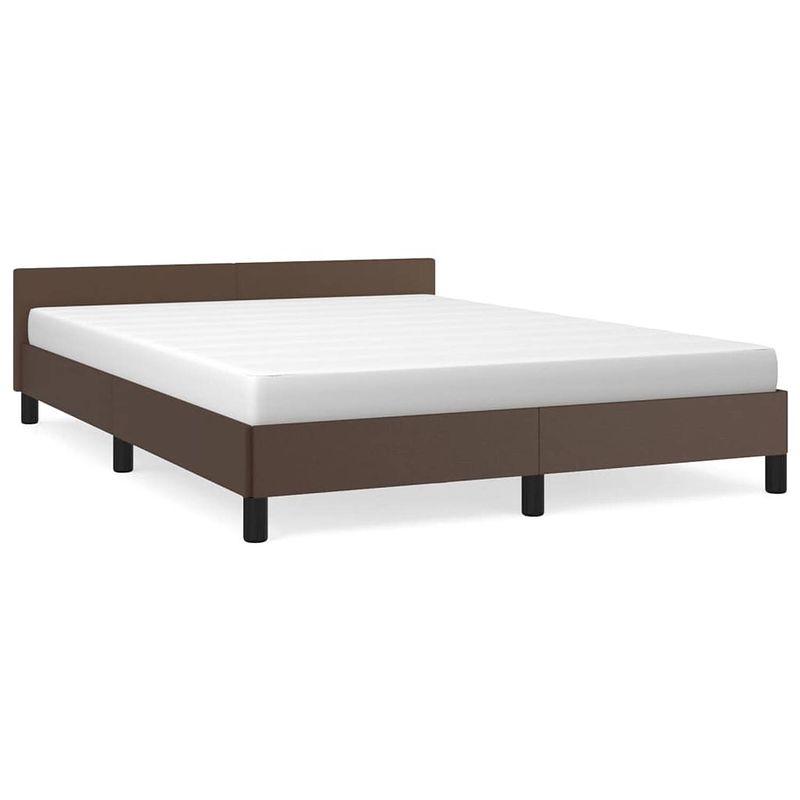 Foto van The living store bedframe met hoofdbord kunstleer bruin 140x200 cm - bed