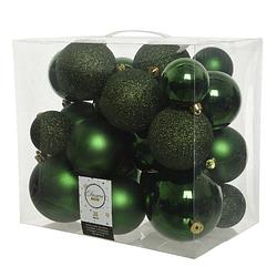 Foto van 26x stuks kunststof kerstballen donkergroen (pine) 6-8-10 cm glans/mat/glitter - kerstbal