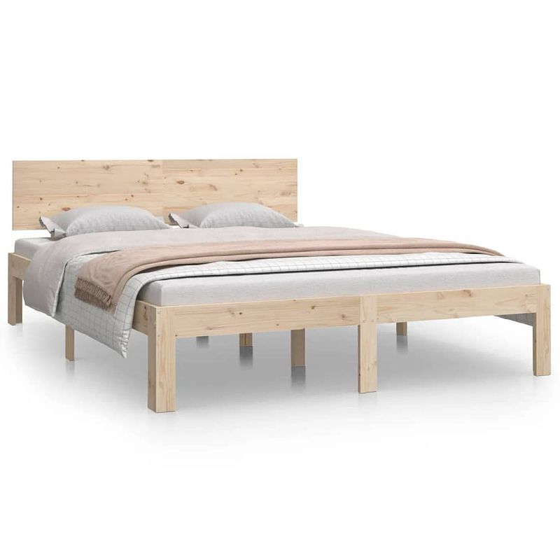 Foto van Vidaxl bedframe massief grenenhout 135x190 cm 4ft6 double