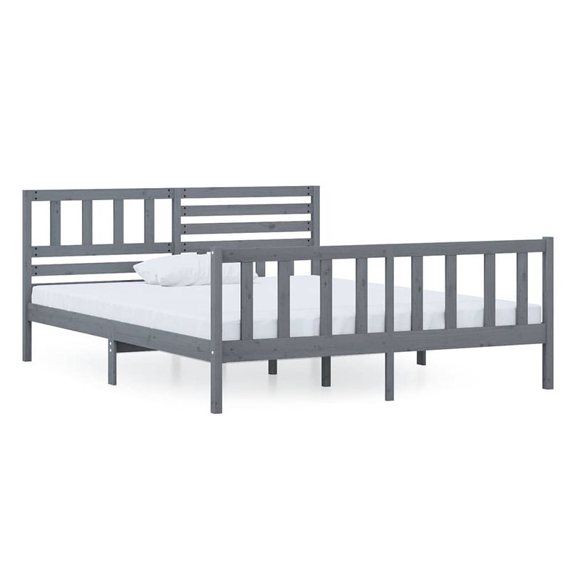 Foto van The living store bedframe massief hout grijs 120x200 cm - bed