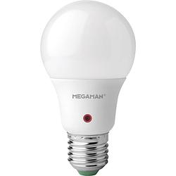 Foto van Megaman lg7309.5r led-lamp energielabel g (a - g) e27 peer 9.5 w = 60 w warmwit (ø x l) 60 mm x 117 mm incl. daglichtsensor 1 stuk(s)