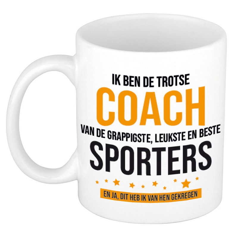 Foto van Trotse coach sporters cadeau koffiemok / theebeker 300 ml - feest mokken