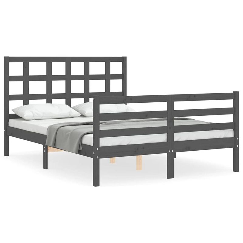 Foto van The living store bedframe massief grenenhout - grijs - 205.5 x 145.5 x 100 cm - multiplex lattenbodem