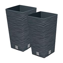 Foto van Prosperplast plantenpot/bloempot furu stripes - 2x - voor buiten - kunststof - antraciet - vierkant - d20 x h38 cm - pla