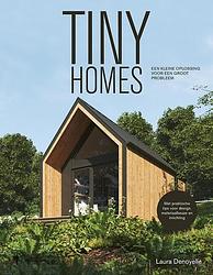 Foto van Tiny homes - laura denoyelle - paperback (9789463939027)