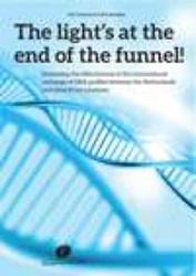 Foto van The light's at the end of the funnel! - a.p.a. broeders, m.d. taverne - paperback (9789462510937)
