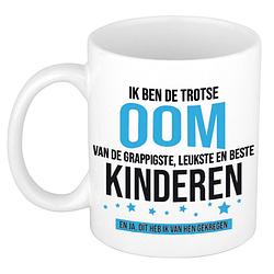 Foto van Trotse oom van leukste kinderen cadeau koffiemok / theebeker 300 ml - feest mokken