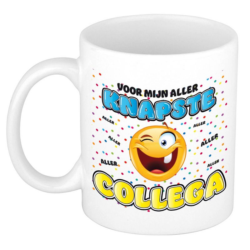 Foto van Bellatio decorations cadeau mok voor collega - grappig - keramiek - 300 ml - knapste collega - feest mokken