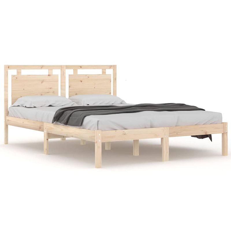 Foto van The living store bedframe massief grenenhout - onbehandeld - multiplex lattenbodem - 205.5 x 205.5 cm - geschikt voor