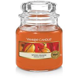 Foto van Yankee candle geurkaars small spiced orange - 9 cm / ø 6 cm