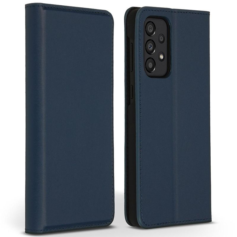 Foto van Accezz premium leather slim book case voor samsung galaxy a33 telefoonhoesje blauw