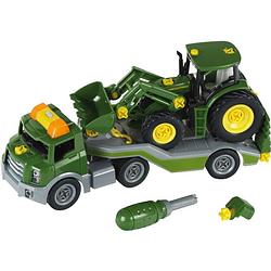 Foto van Transporter met john deere tractor