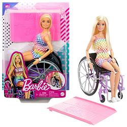 Foto van Barbie pop met rolstoel