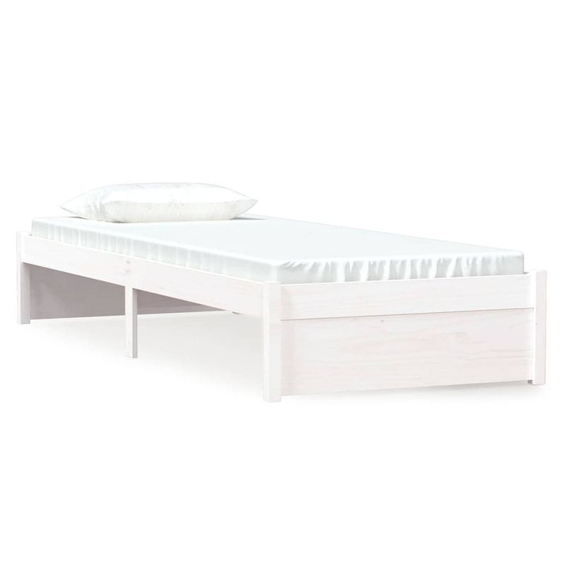 Foto van The living store houten bedframe - wit - 195.5 x 80.5 x 31 cm - massief grenenhout - geschikt voor 75 x 190 cm matras