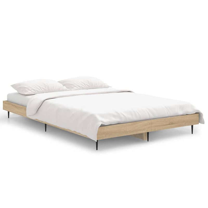 Foto van The living store bedframe sonoma eiken - 193 x 123 x 20 cm - duurzaam hout - metalen poten - multiplank lattenbodem -