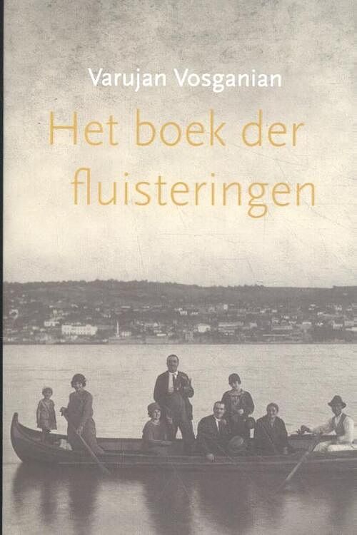 Foto van Het boek der fluisteringen - varujan vosganian - paperback (9789061434627)