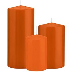 Foto van Stompkaarsen set van 3x stuks oranje 12-15-20 cm - stompkaarsen