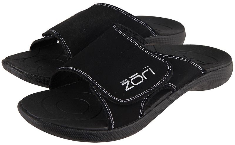 Foto van Zori slippers zwart met verstelbare band maat 7