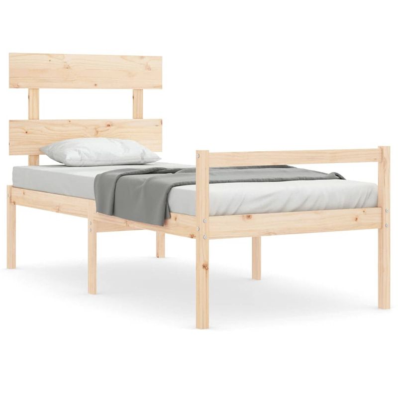 Foto van The living store bed grenenhout - bedframe - 205.5 x 95.5 x 81 cm - multiplex lattenbodem