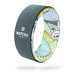 Foto van Matchu sports yoga wiel art - zwart/kleuren patroon - 13cm - ø 33cm - abs