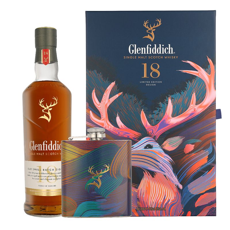 Foto van Glenfiddich 18 years small batch + flask 0.7 liter whisky