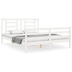 Foto van The living store massief grenenhouten bedframe - 205.5 x 165.5 x 100 cm - wit