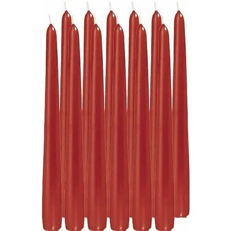 Foto van 12x lange kaarsen rood 25 cm 8 branduren dinerkaarsen/tafelkaarsen - dinerkaarsen