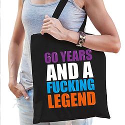 Foto van 60 year legend / 60 jaar legende cadeau tas zwart voor dames - feest boodschappentassen