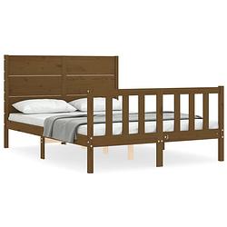 Foto van The living store bedframe - grenenhout - 205.5 x 145.5 x 100 cm - honingbruin