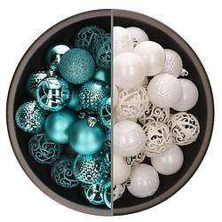 Foto van 74x stuks kunststof kerstballen mix van wit en turquoise blauw 6 cm - kerstbal