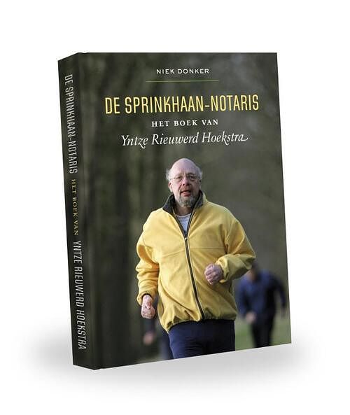 Foto van De sprinkhaan-notaris - niek donker - hardcover (9789492052889)