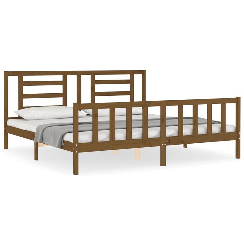 Foto van The living store bed grenenhout - honingbruin - 205.5 x 185.5 x 100 cm - 180 x 200 cm (6ft super king) - multiplex