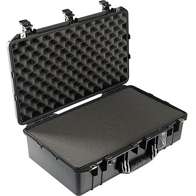 Foto van Peli 1555 air case 584 x 324 x 191 mm met schuim