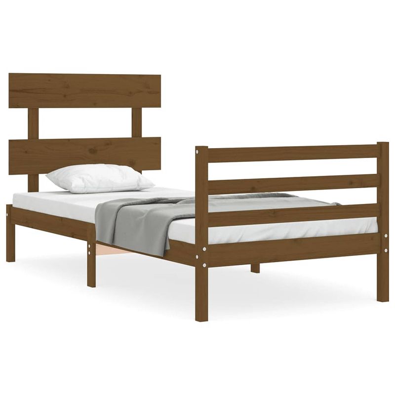 Foto van The living store bedframe massief grenenhout - bed - afmeting- 205.5 x 105.5 x 81 cm - kleur- honingbruin