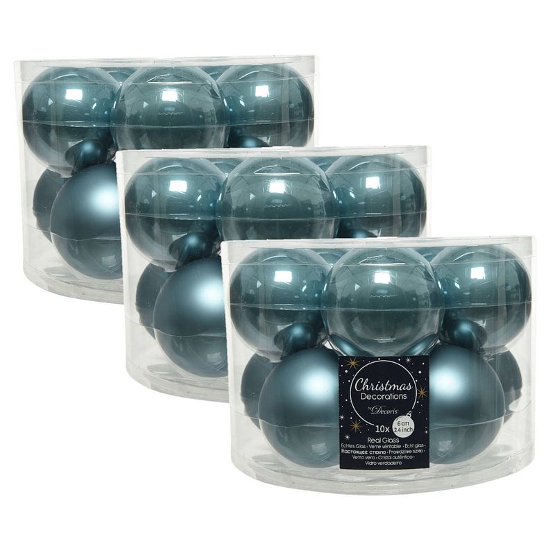 Foto van 30x stuks glazen kerstballen ijsblauw (blue dawn) 6 cm mat/glans - kerstbal