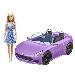 Foto van Pop barbie and her purple convertible