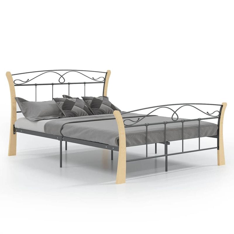 Foto van The living store bedframe - tweepersoons - metaal/eikenhout - 206x120x100 cm - zwart/lichthout