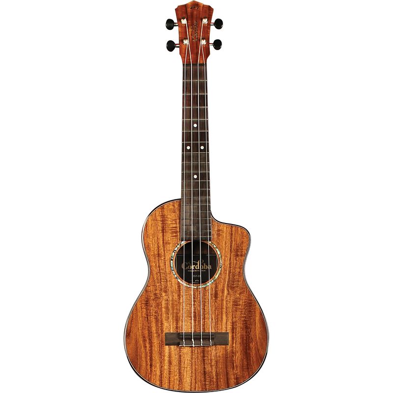 Foto van Cordoba 35t-ce elektrisch-akoestische tenor ukelele met koffer