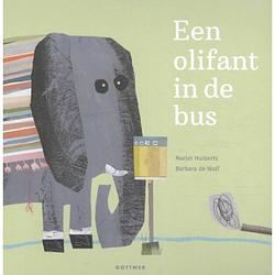 Foto van Een olifant in de bus