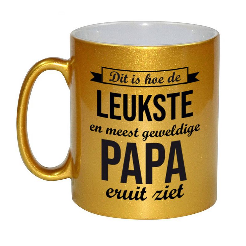 Foto van Gouden leukste en meest geweldige papa cadeau koffiemok / theebeker 330 ml - feest mokken
