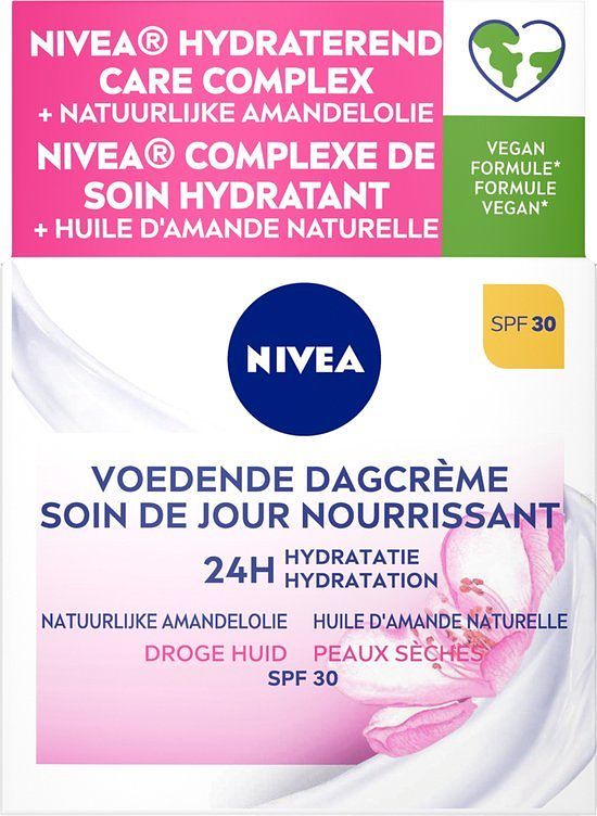 Foto van Nivea essentials voedende dagcrème droge huid spf30